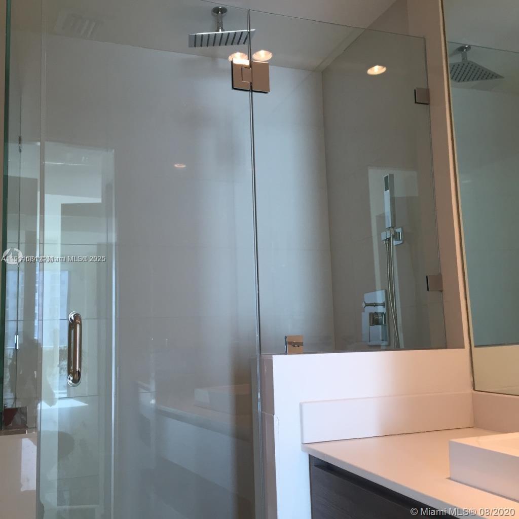 1100 MILLECENTO RESIDENCE - Residential