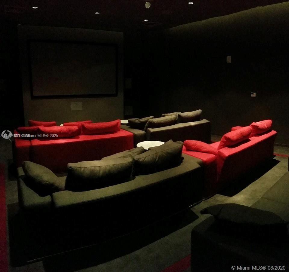 1100 MILLECENTO RESIDENCE - Residential