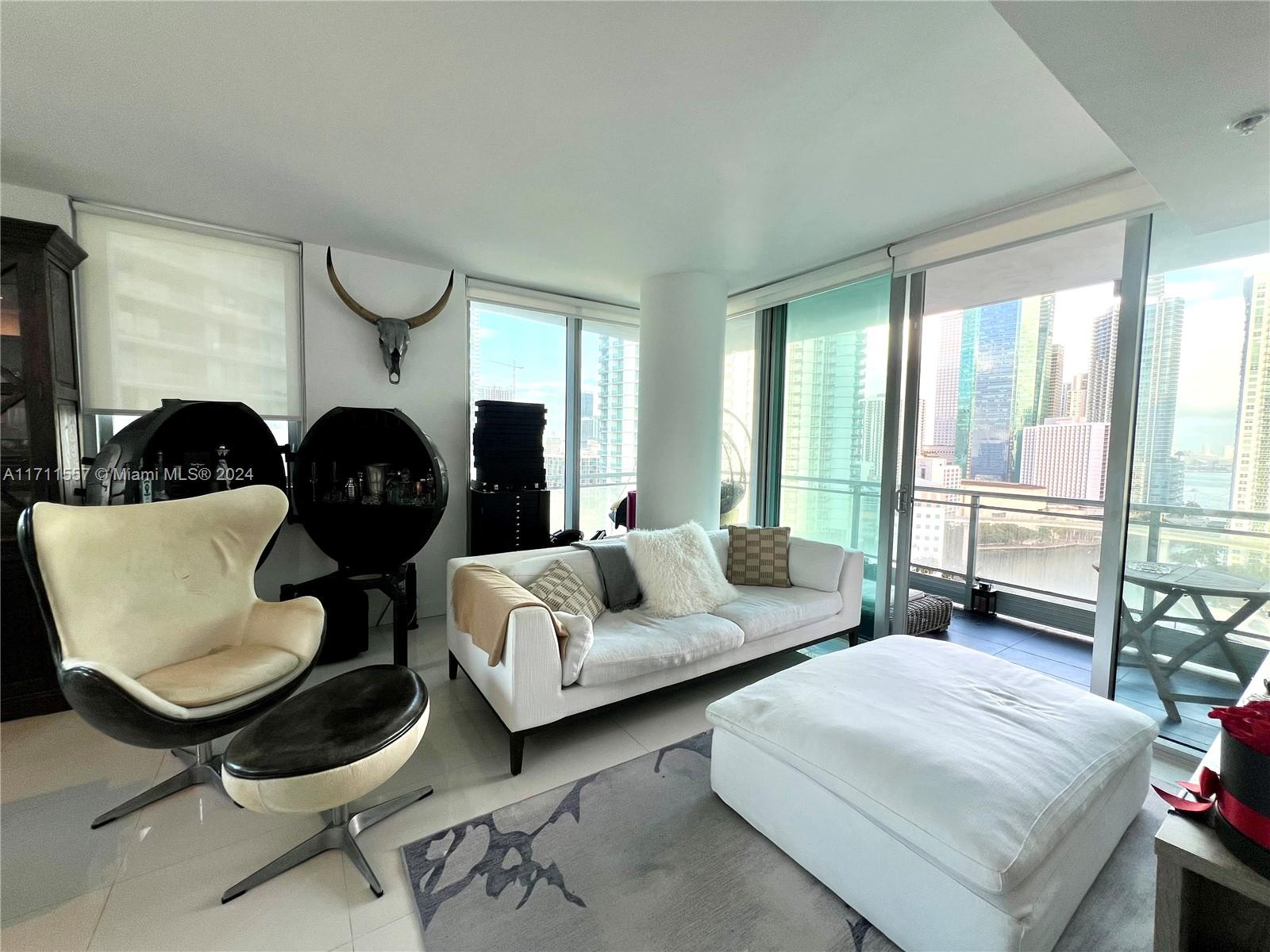 Property for Sale at 92 Sw 3rd St 2010, Miami, Broward County, Florida - Bedrooms: 2 
Bathrooms: 3  - $760,000