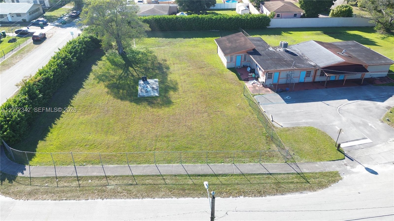 RIVER GULFAIR - Land