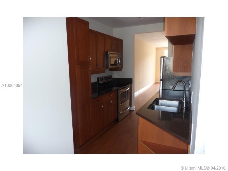 THE VILLAGE AT SAILBOAT B - Residential Lease