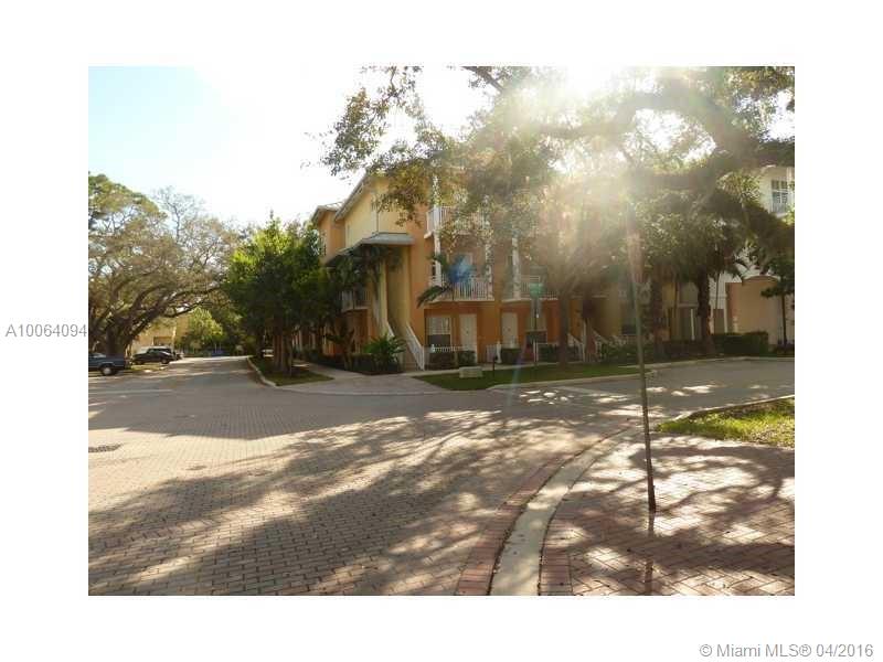 THE VILLAGE AT SAILBOAT B - Residential Lease