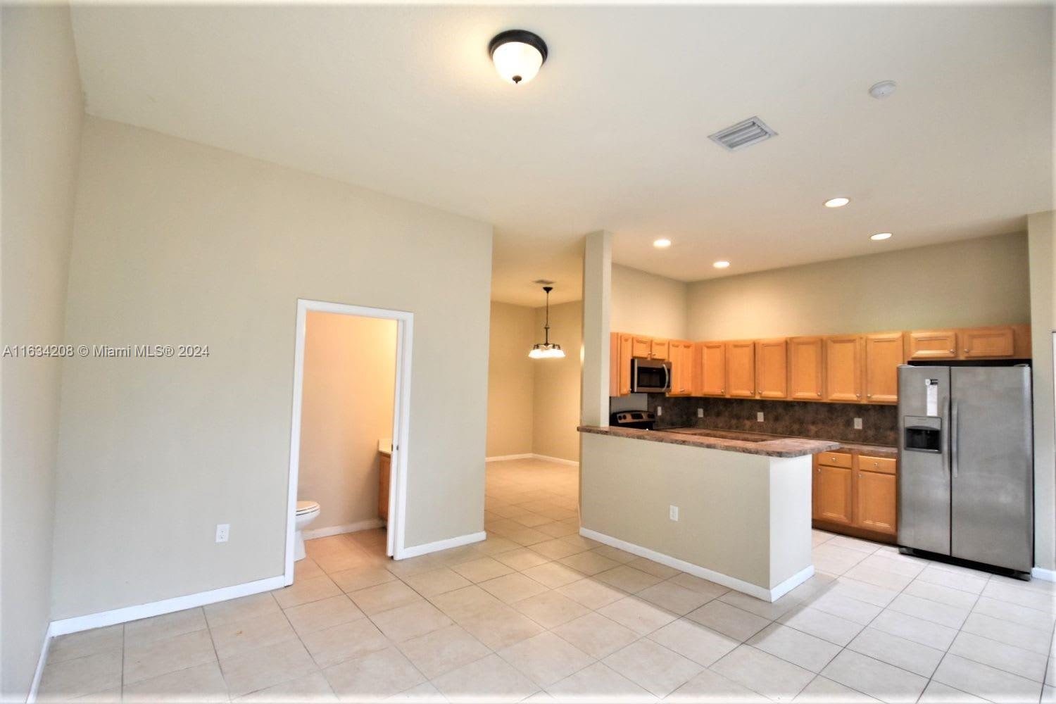 IVES DAIRY TOWNHOMES - Residential Lease