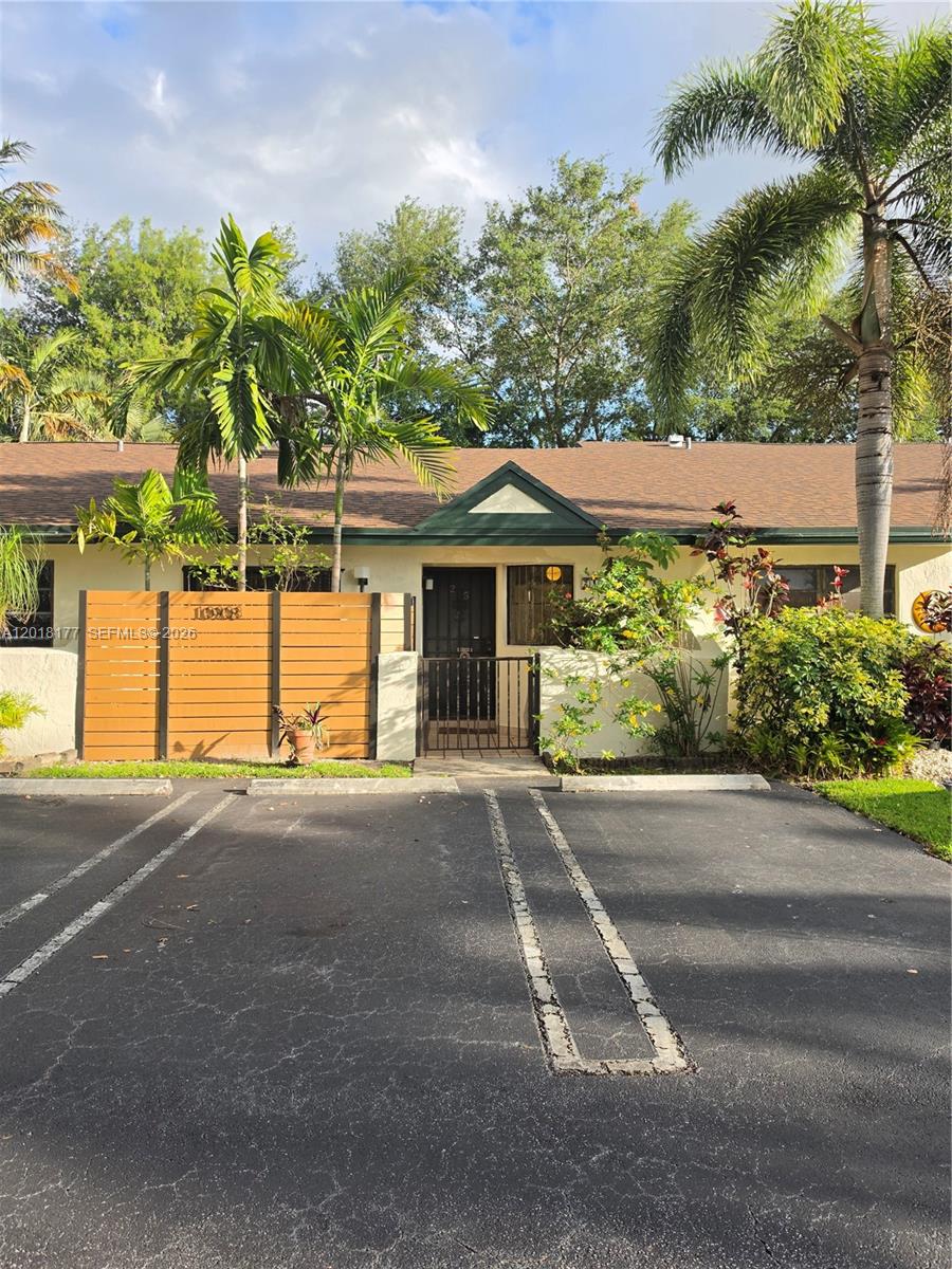 SUNSET CONDOR PH I - Residential