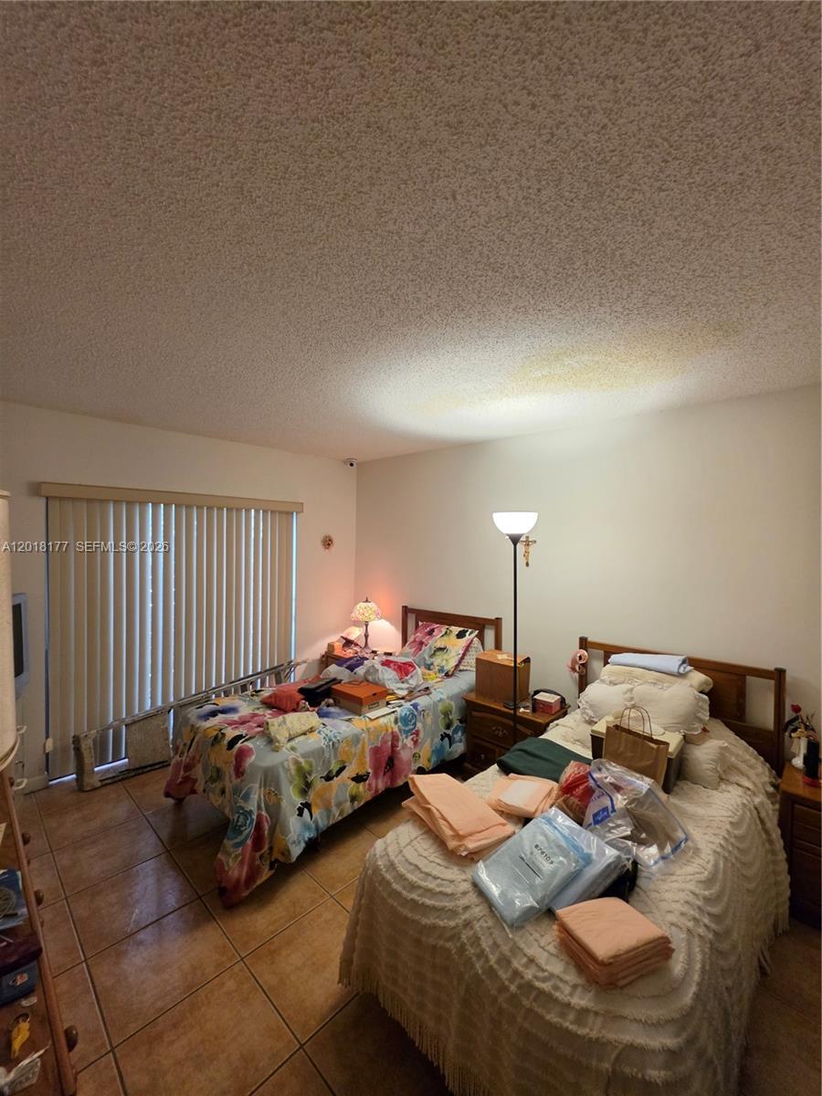 SUNSET CONDOR PH I - Residential
