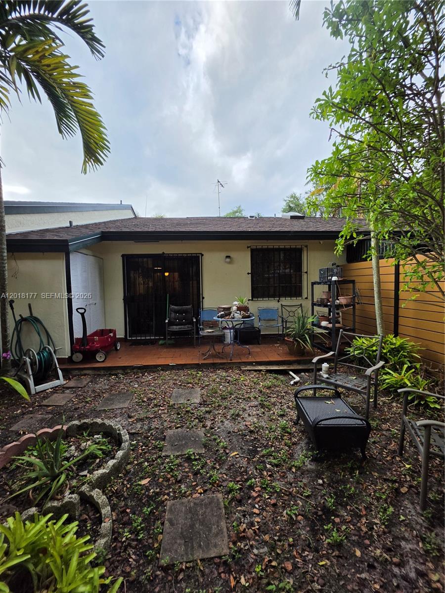 SUNSET CONDOR PH I - Residential