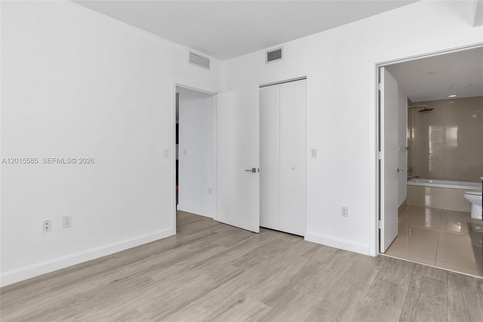BRICKELL HEIGHTS EAST CON - Residential Lease