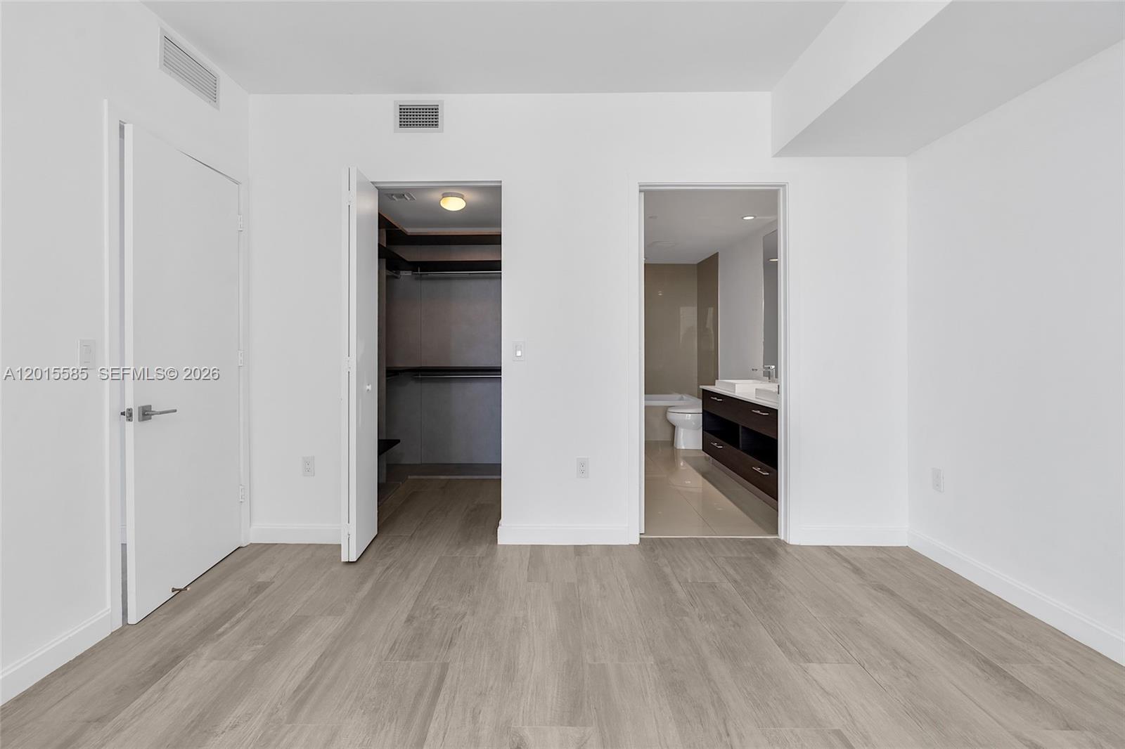 BRICKELL HEIGHTS EAST CON - Residential Lease