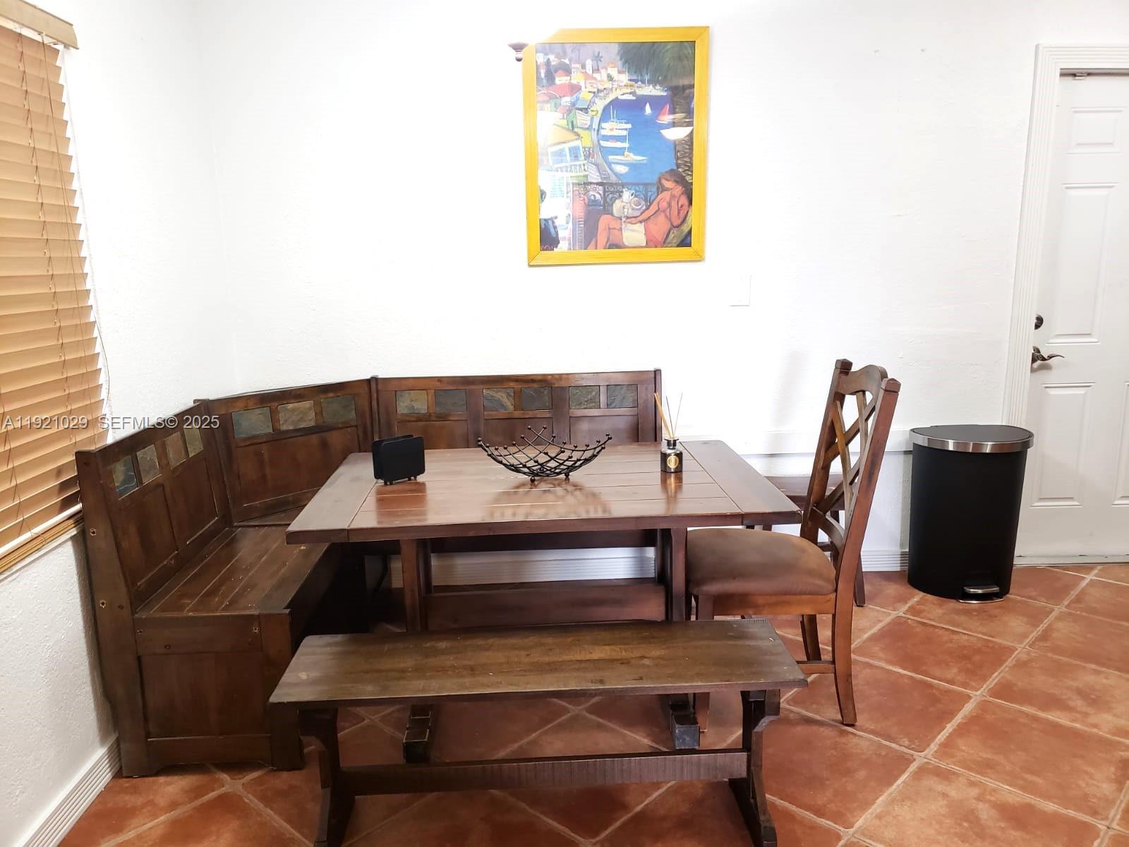 FAIRLAWN - Residential