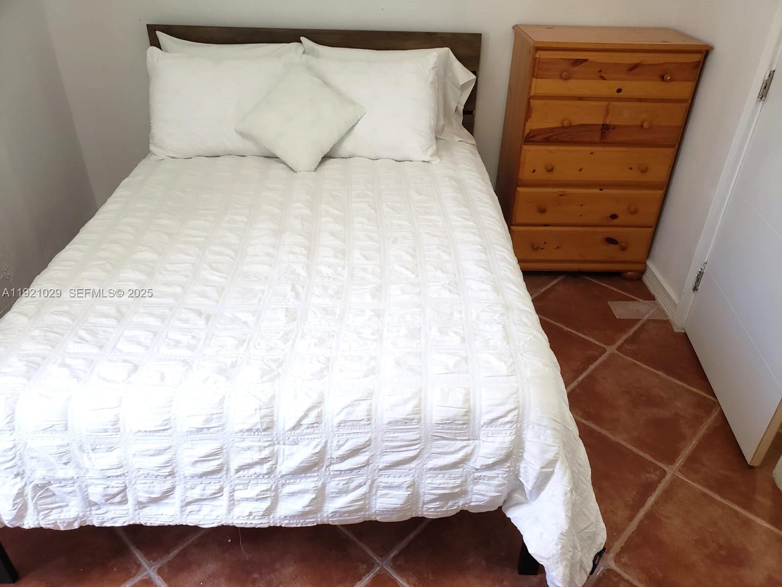 FAIRLAWN - Residential