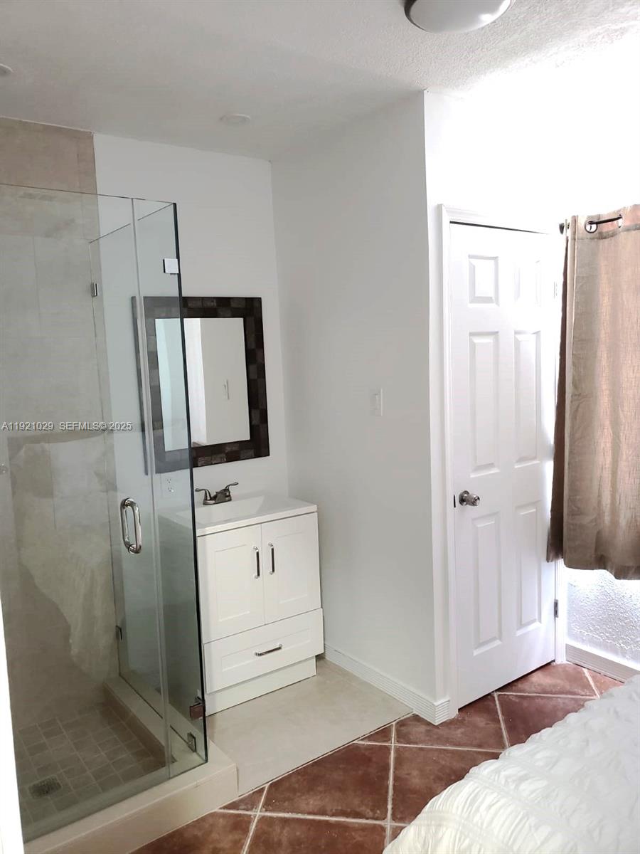 FAIRLAWN - Residential