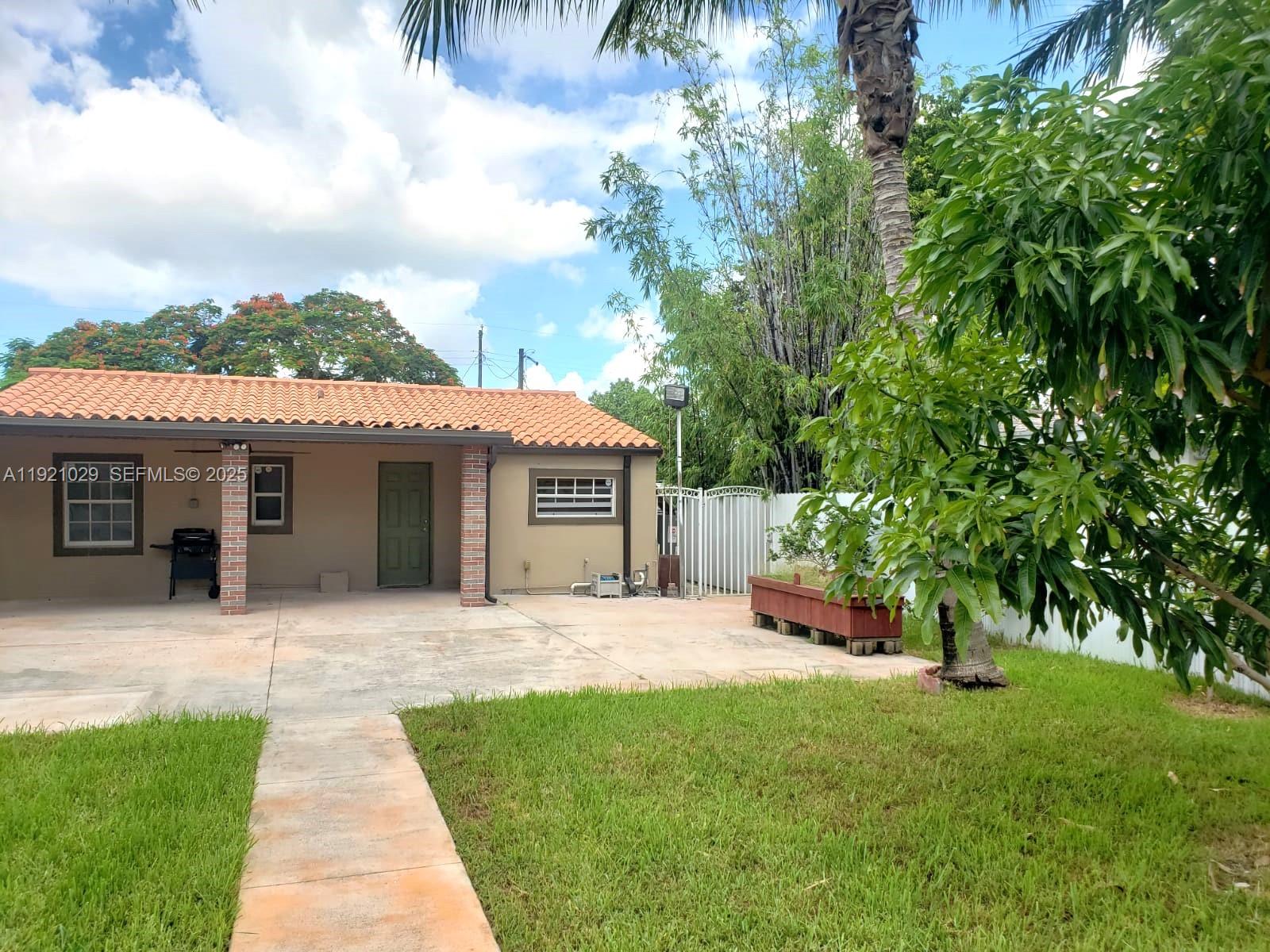 FAIRLAWN - Residential