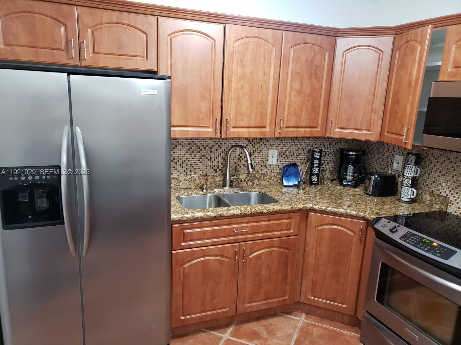 FAIRLAWN - Residential