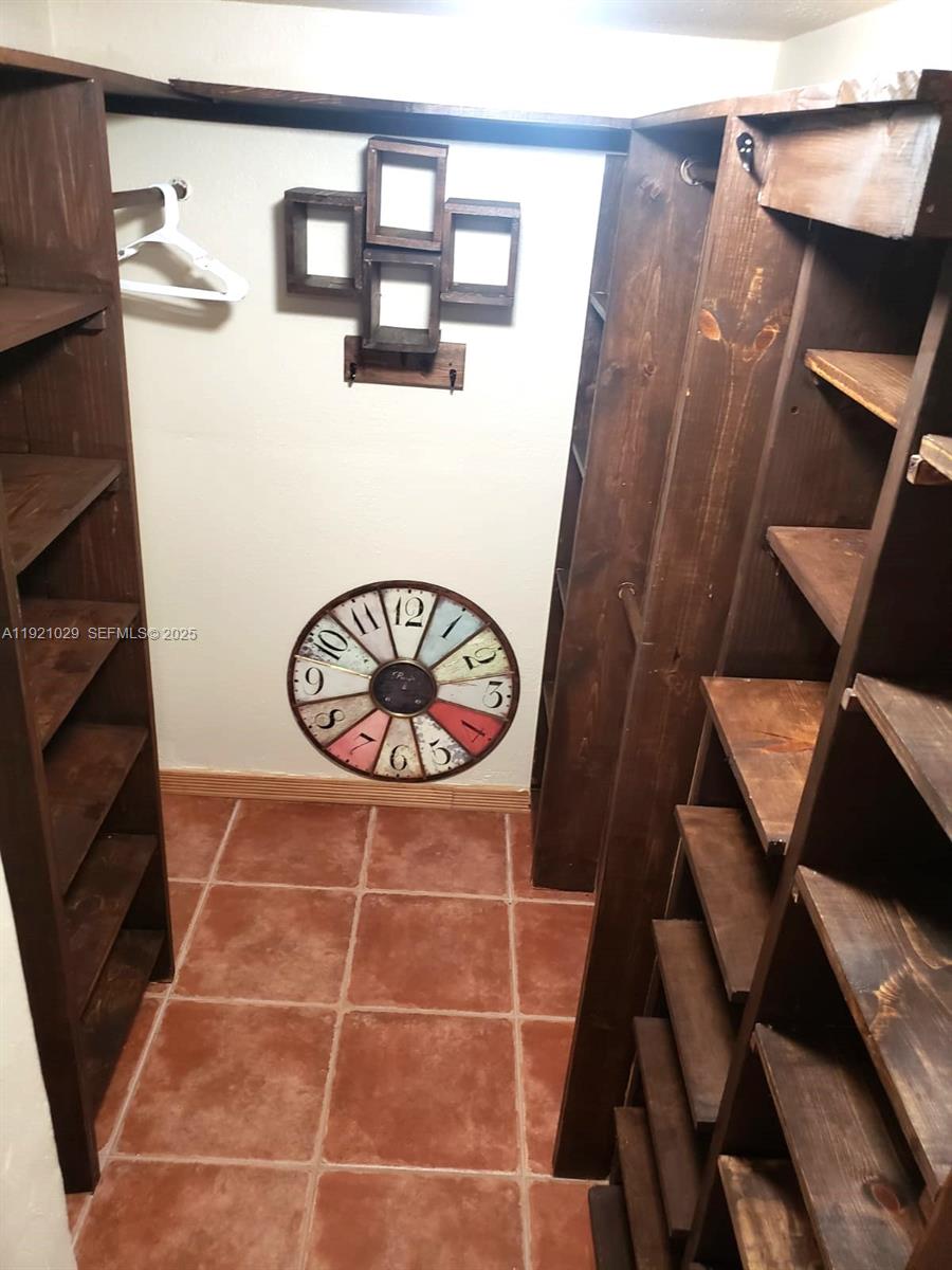 FAIRLAWN - Residential