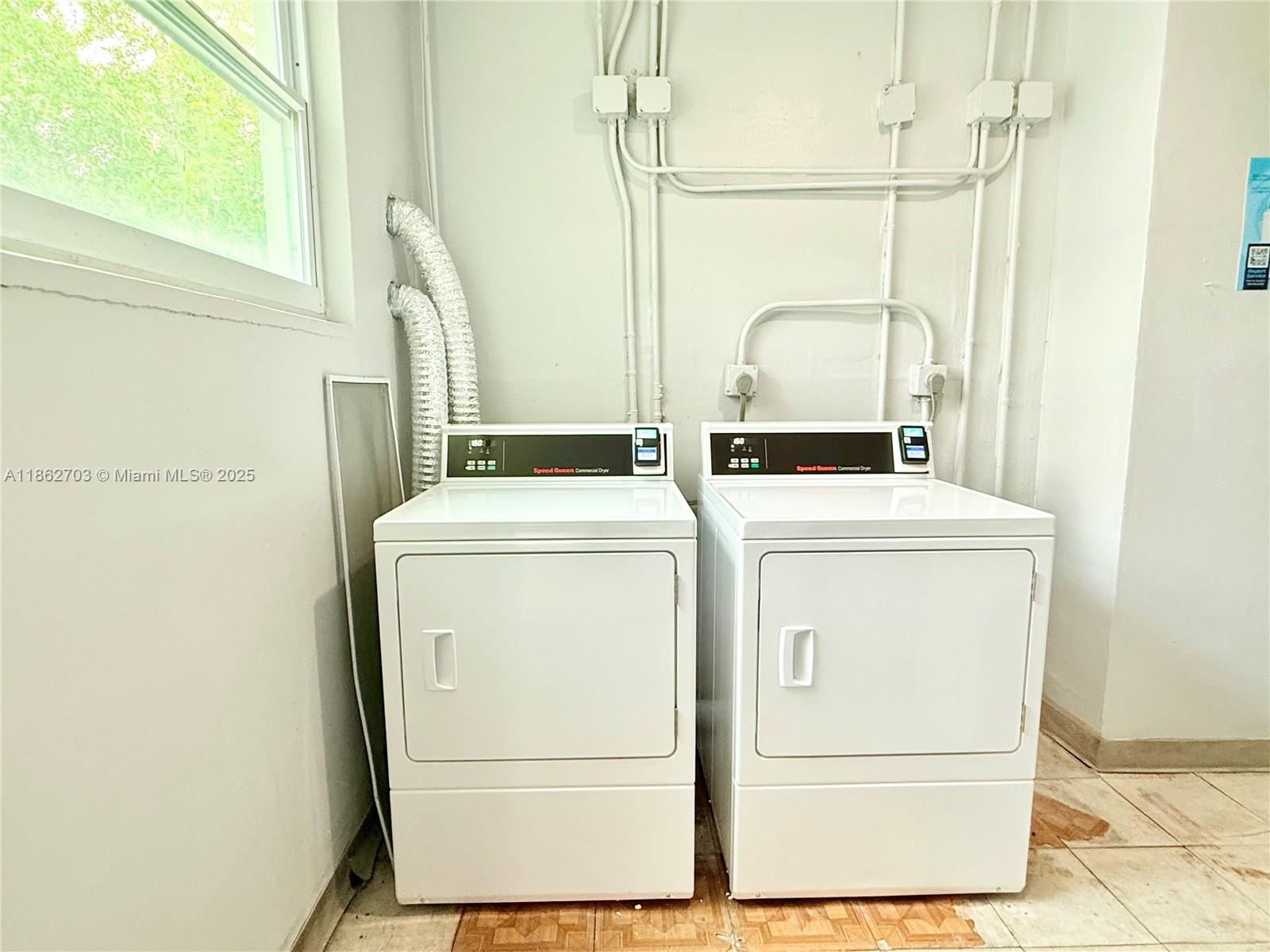 BERKELEY MANOR CONDO - Residential