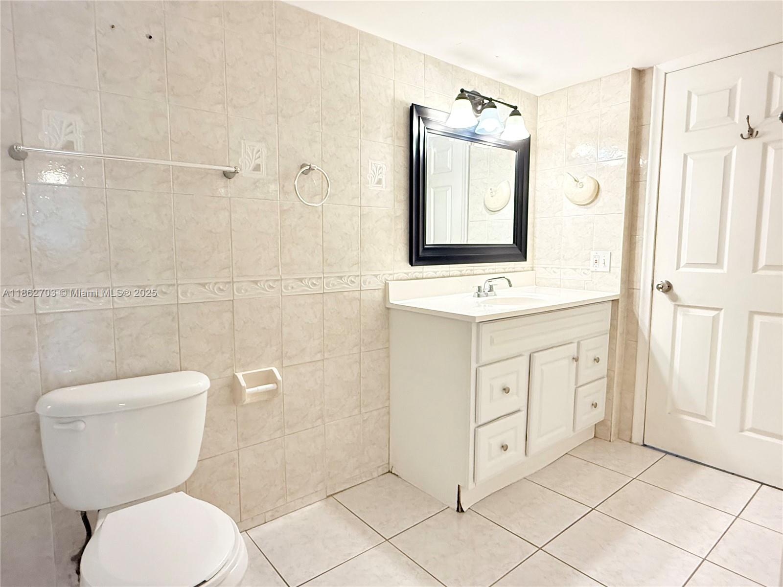 BERKELEY MANOR CONDO - Residential