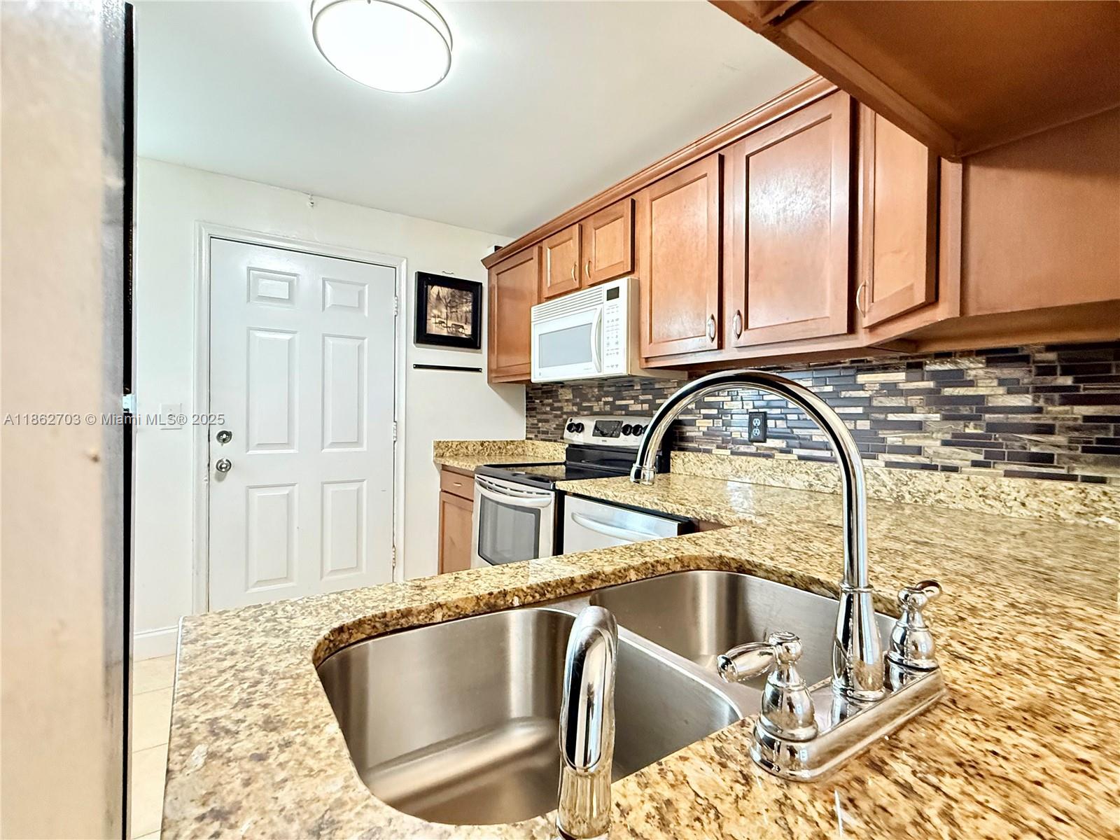 BERKELEY MANOR CONDO - Residential