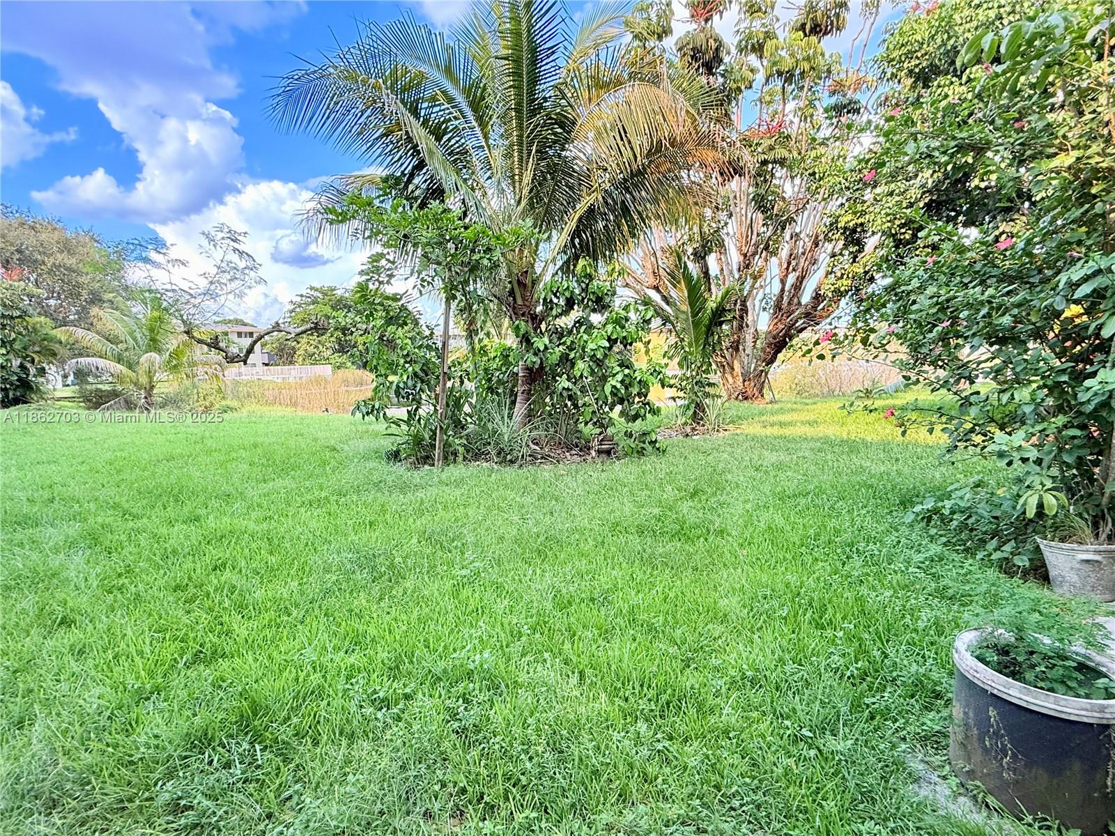 BERKELEY MANOR CONDO - Residential