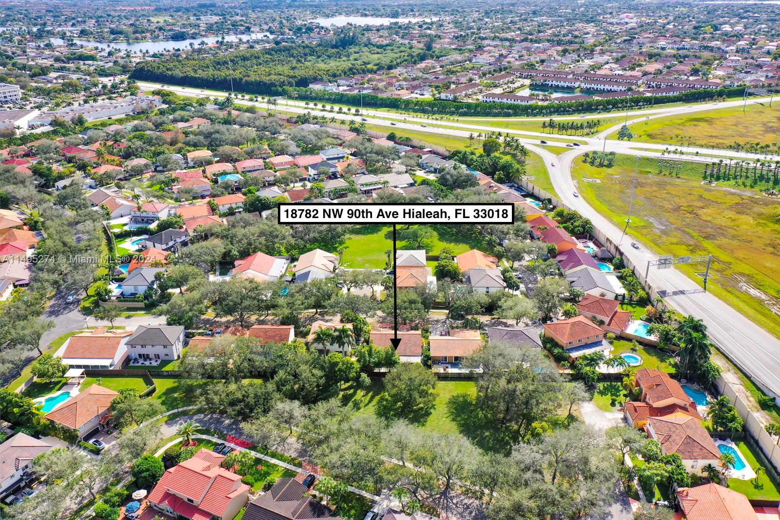 LAKES ON THE GREEN GLYNN - Residential