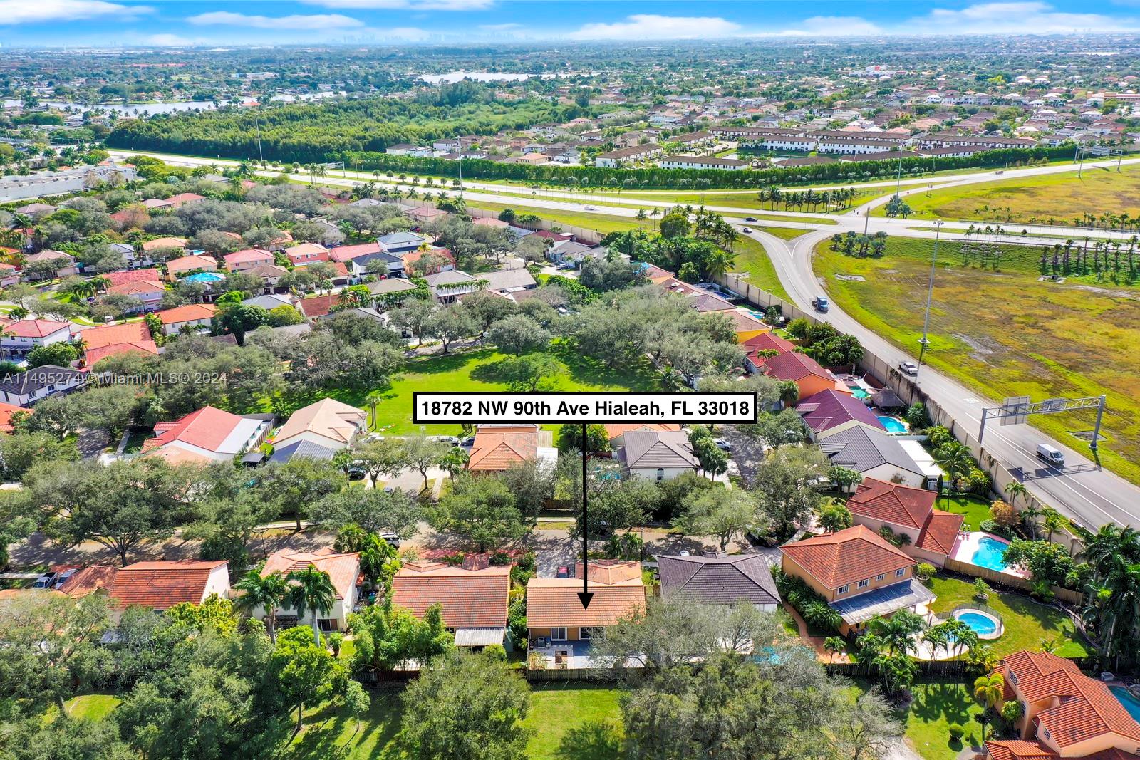 LAKES ON THE GREEN GLYNN - Residential