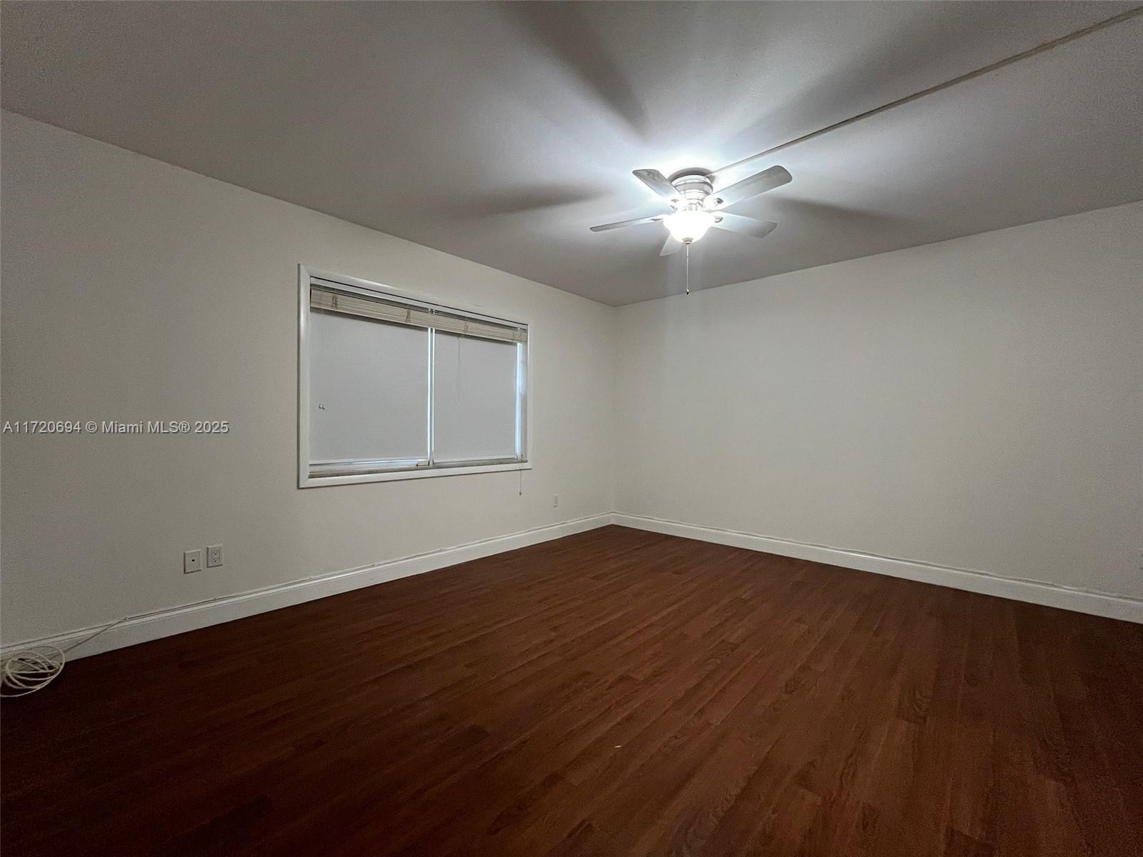 SQUARE LAKE - Residential Lease