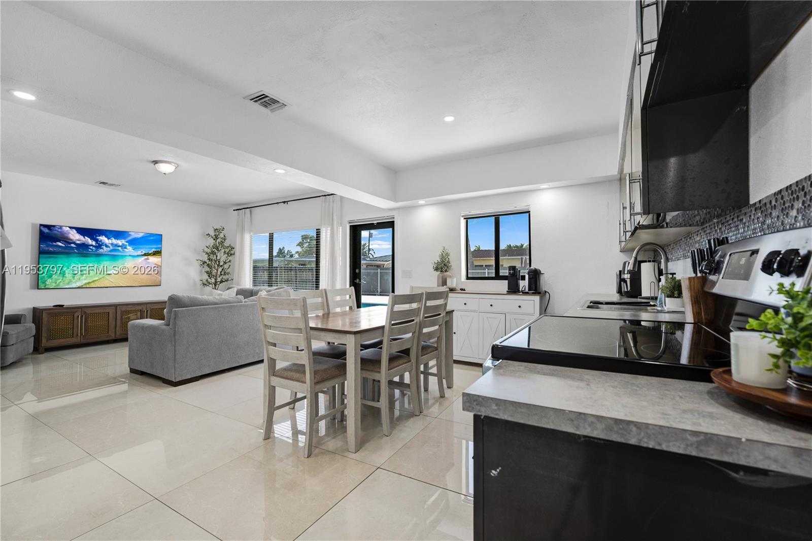 4TH ADDN TO PALM SPRINGS - Residential