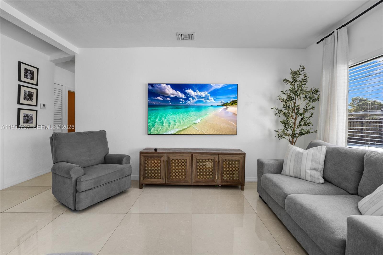 4TH ADDN TO PALM SPRINGS - Residential