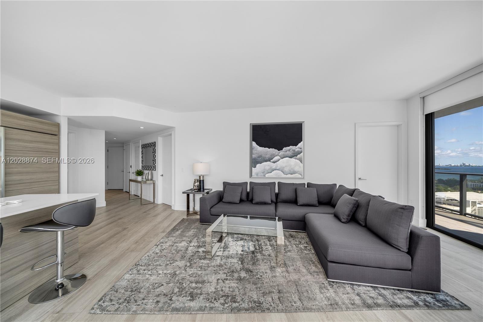 121 NE 34th St 1704