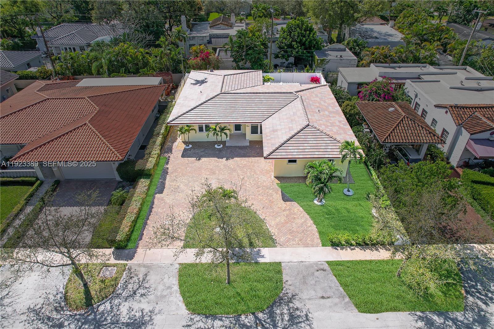 CORAL GABLES SEC B - Residential Lease