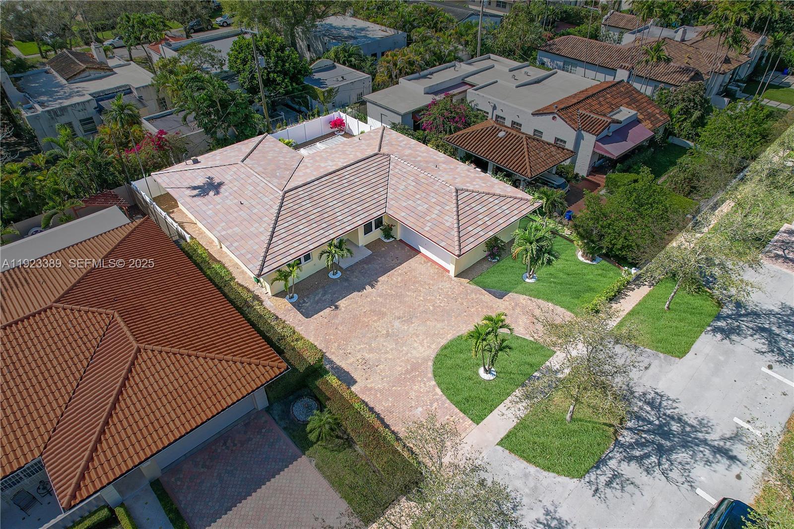 CORAL GABLES SEC B - Residential Lease