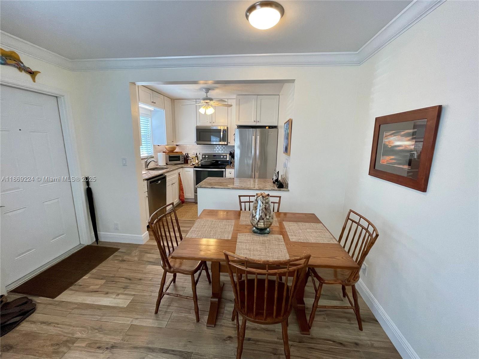 PALM BEACH SHORES - Residential Income