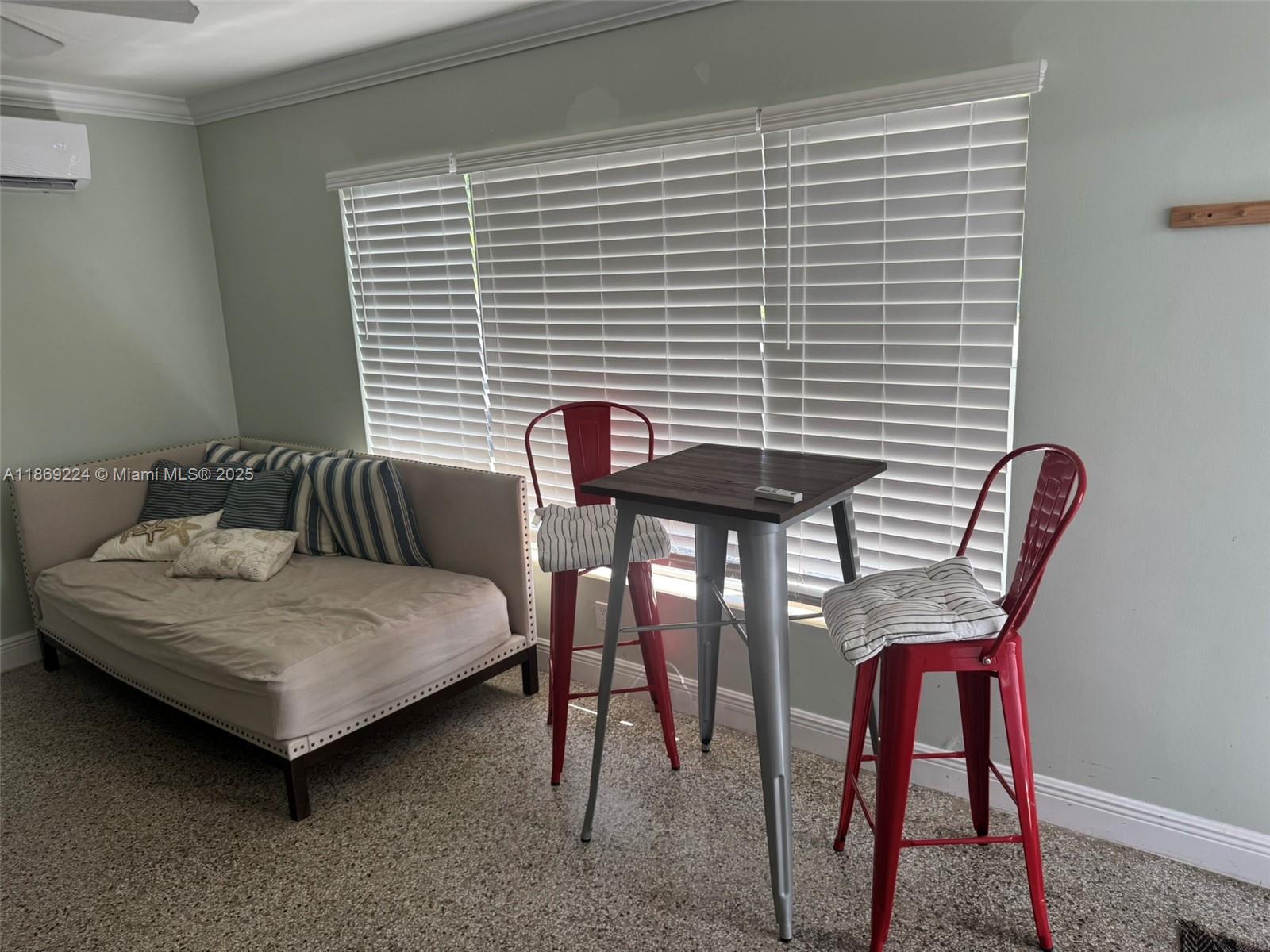 PALM BEACH SHORES - Residential Income