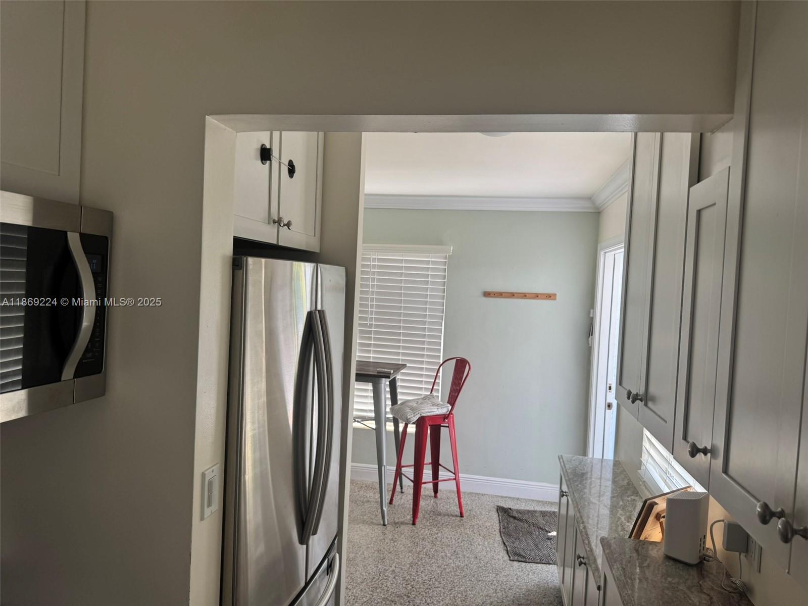 PALM BEACH SHORES - Residential Income