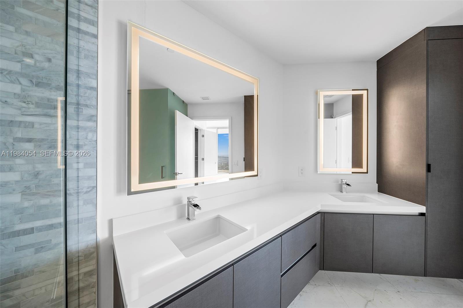 PARAMOUNT MIAMI WORLDCENT - Residential