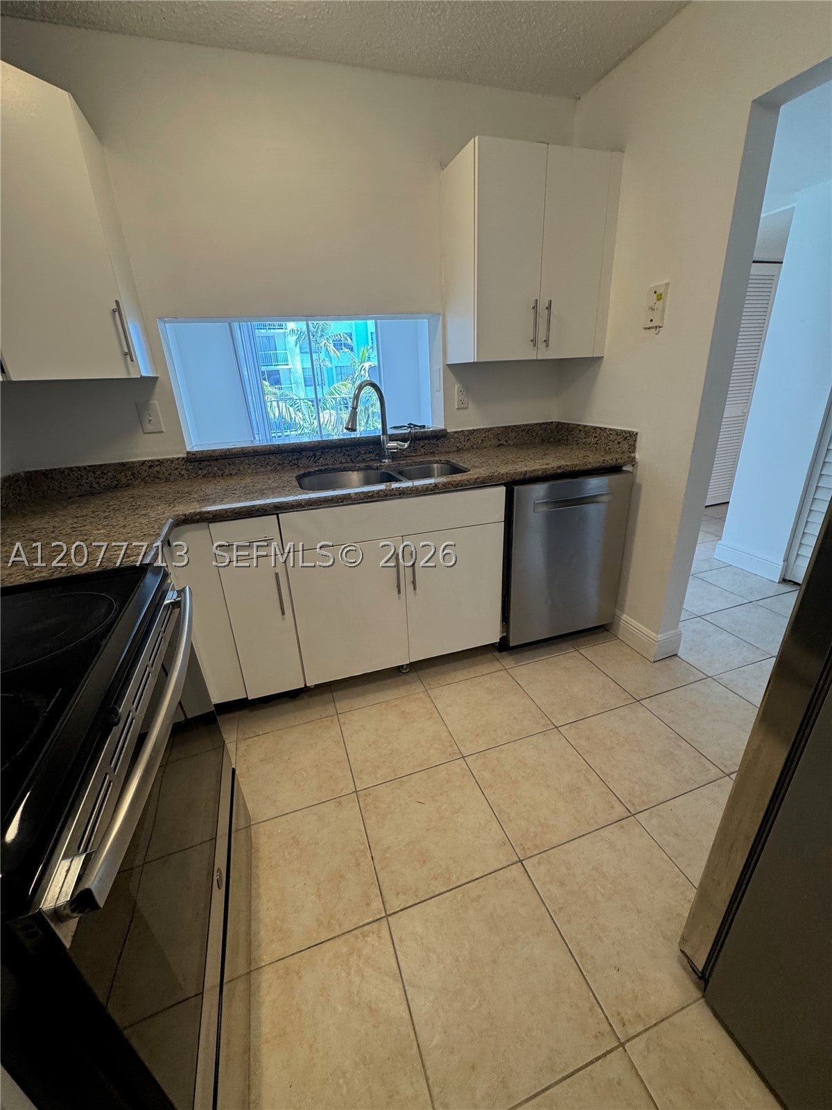 488 NW 165th St Rd B-412