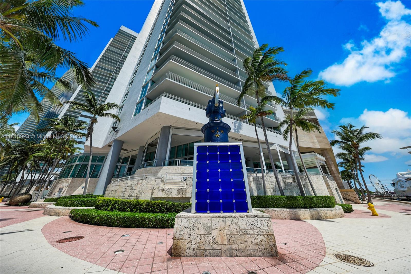 Property for Sale at 335 S Biscayne Blvd 3110, Miami, Broward County, Florida - Bedrooms: 1 
Bathrooms: 1  - $535,000