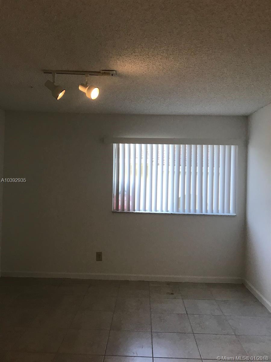 ISLES AT LAGO MAR CONDO - Residential Lease