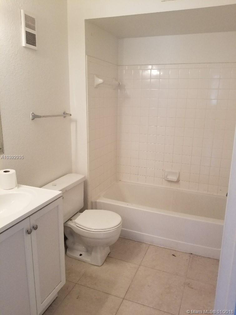 ISLES AT LAGO MAR CONDO - Residential Lease