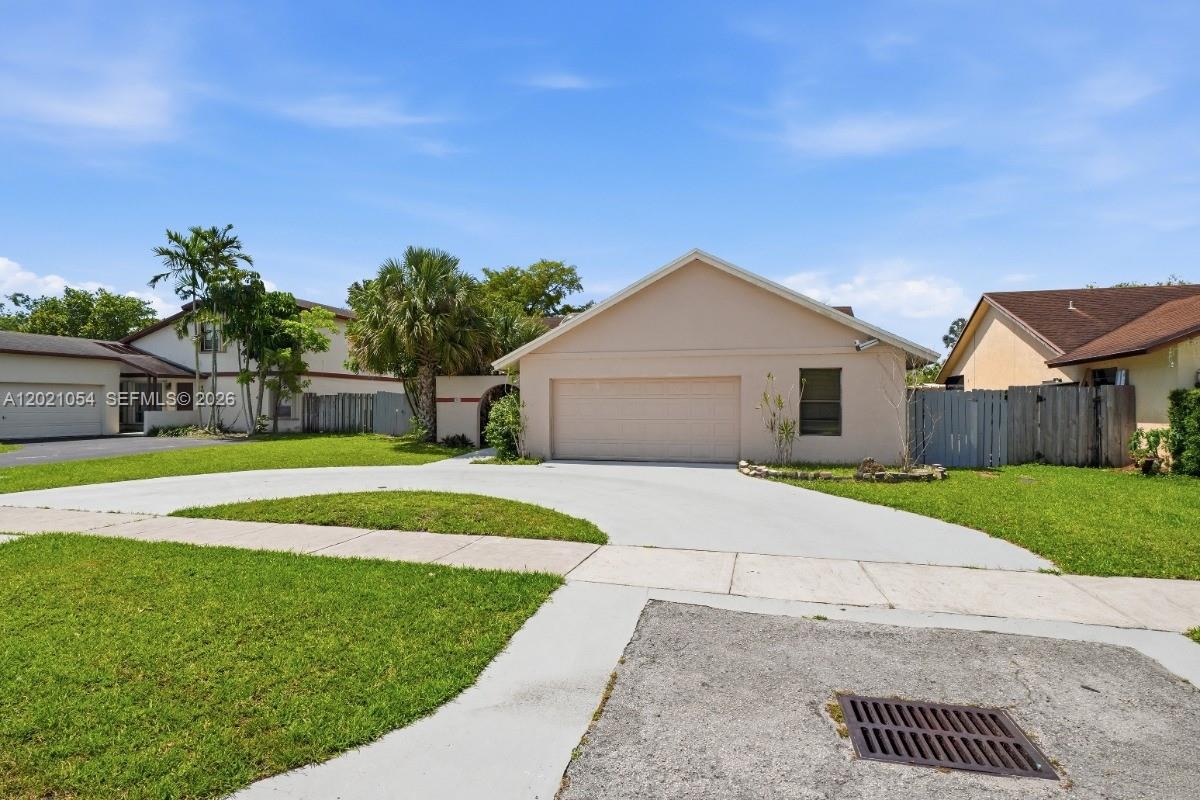 4080 NW 1st Pl