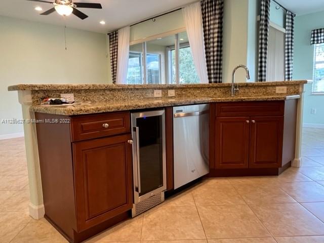 CYPRESS POINTE IV AT HERO - Residential Lease