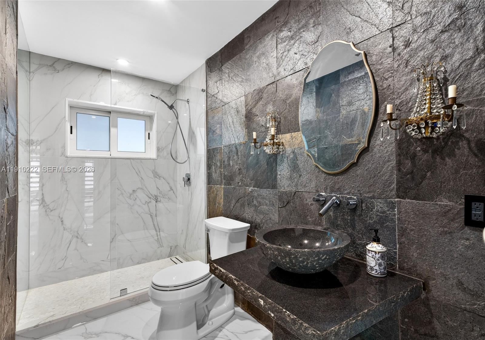 HILLSBORO SHORES SEC - Residential