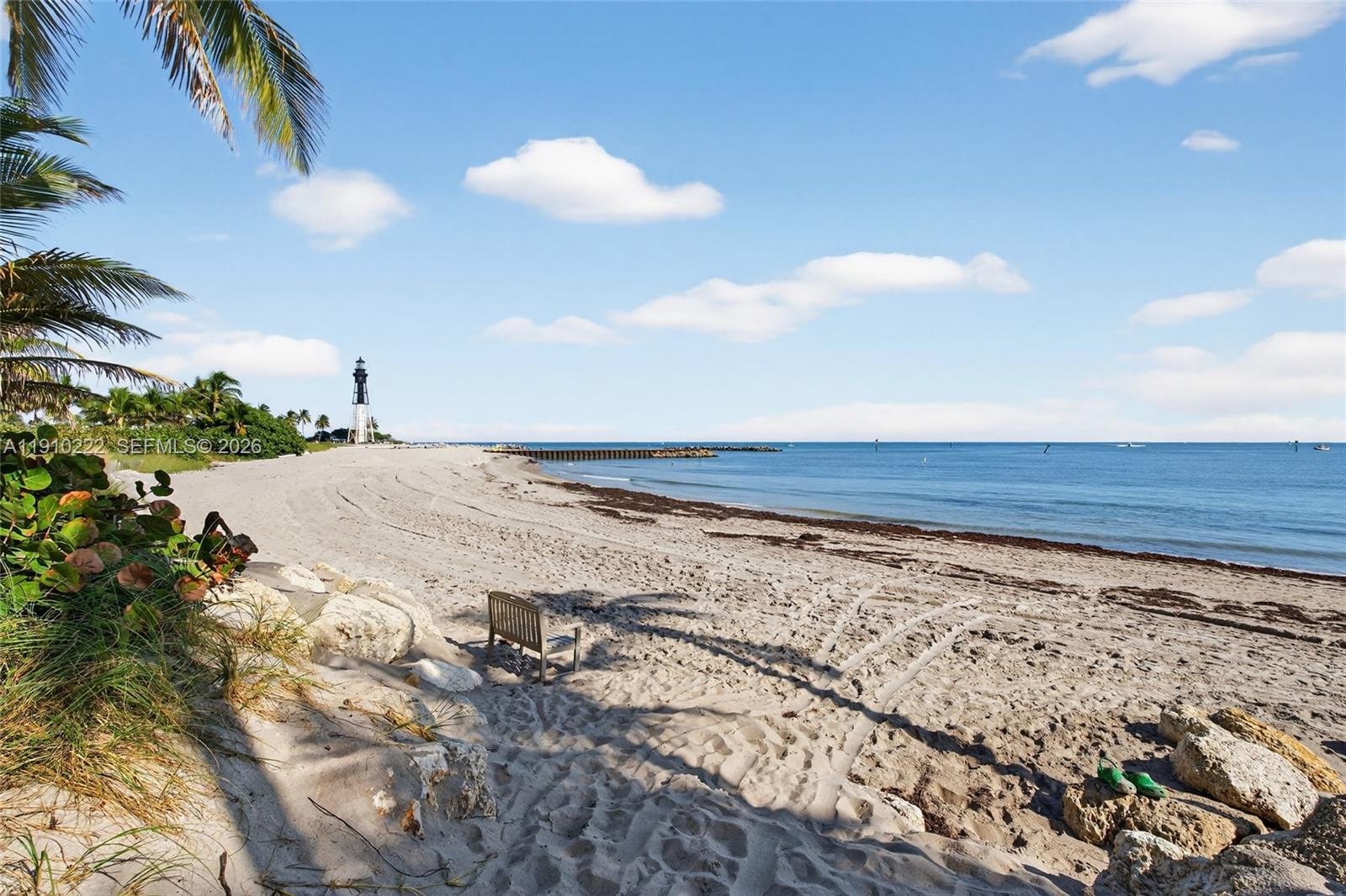 HILLSBORO SHORES SEC - Residential