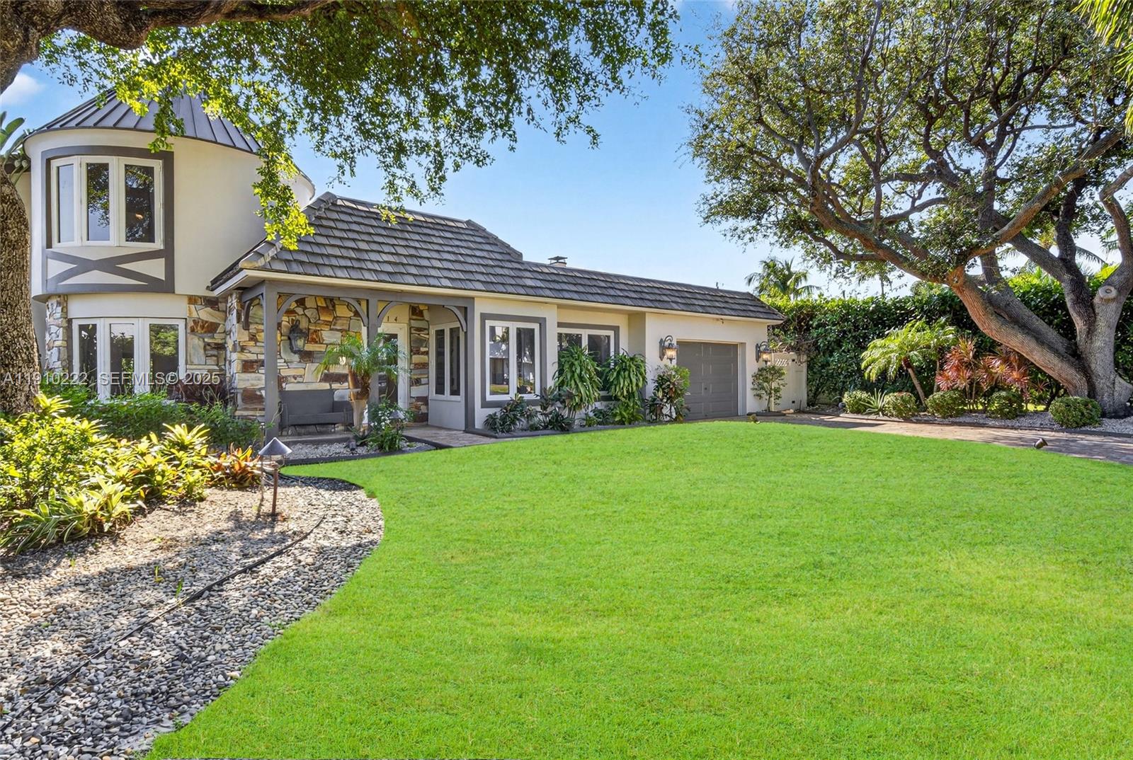 HILLSBORO SHORES SEC - Residential