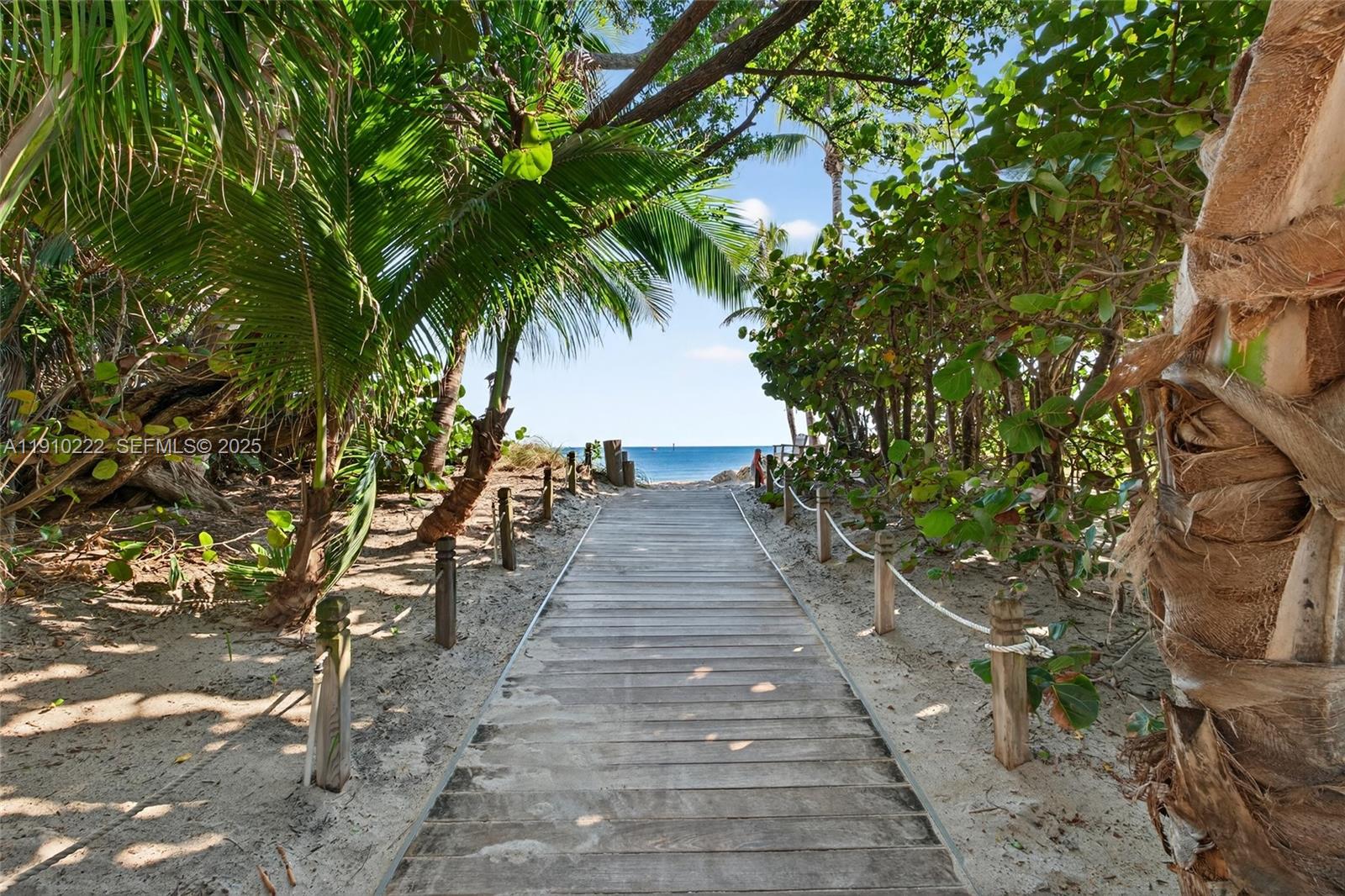 HILLSBORO SHORES SEC - Residential