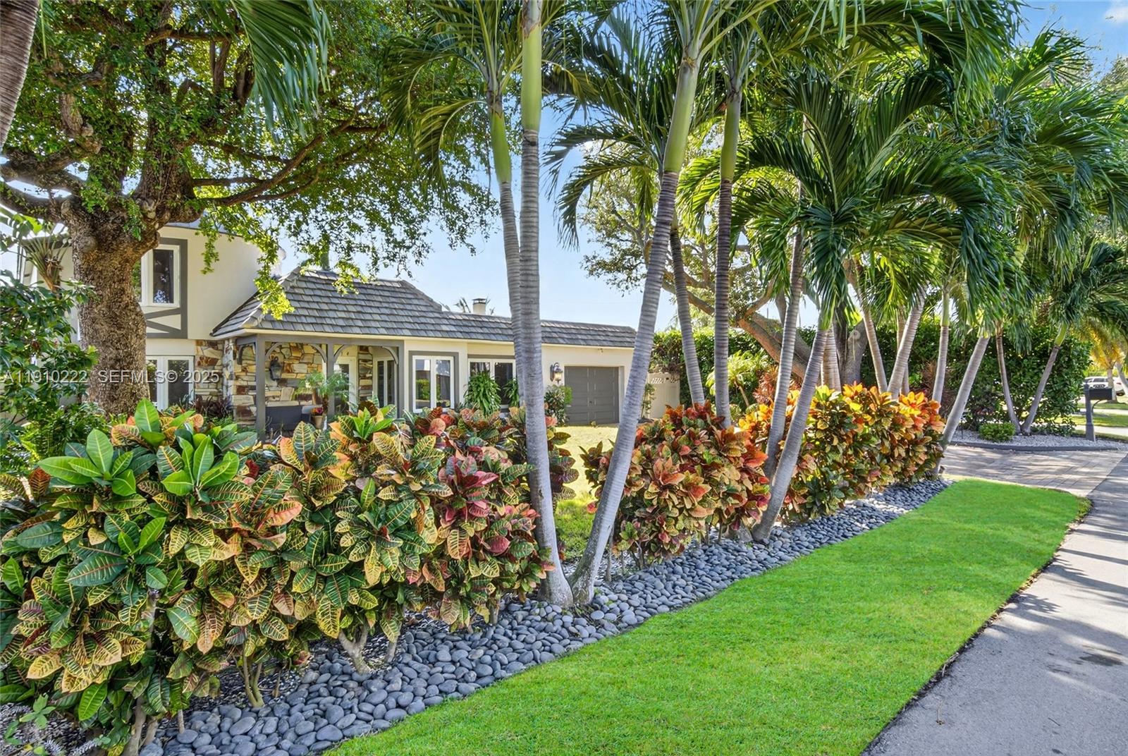 HILLSBORO SHORES SEC - Residential