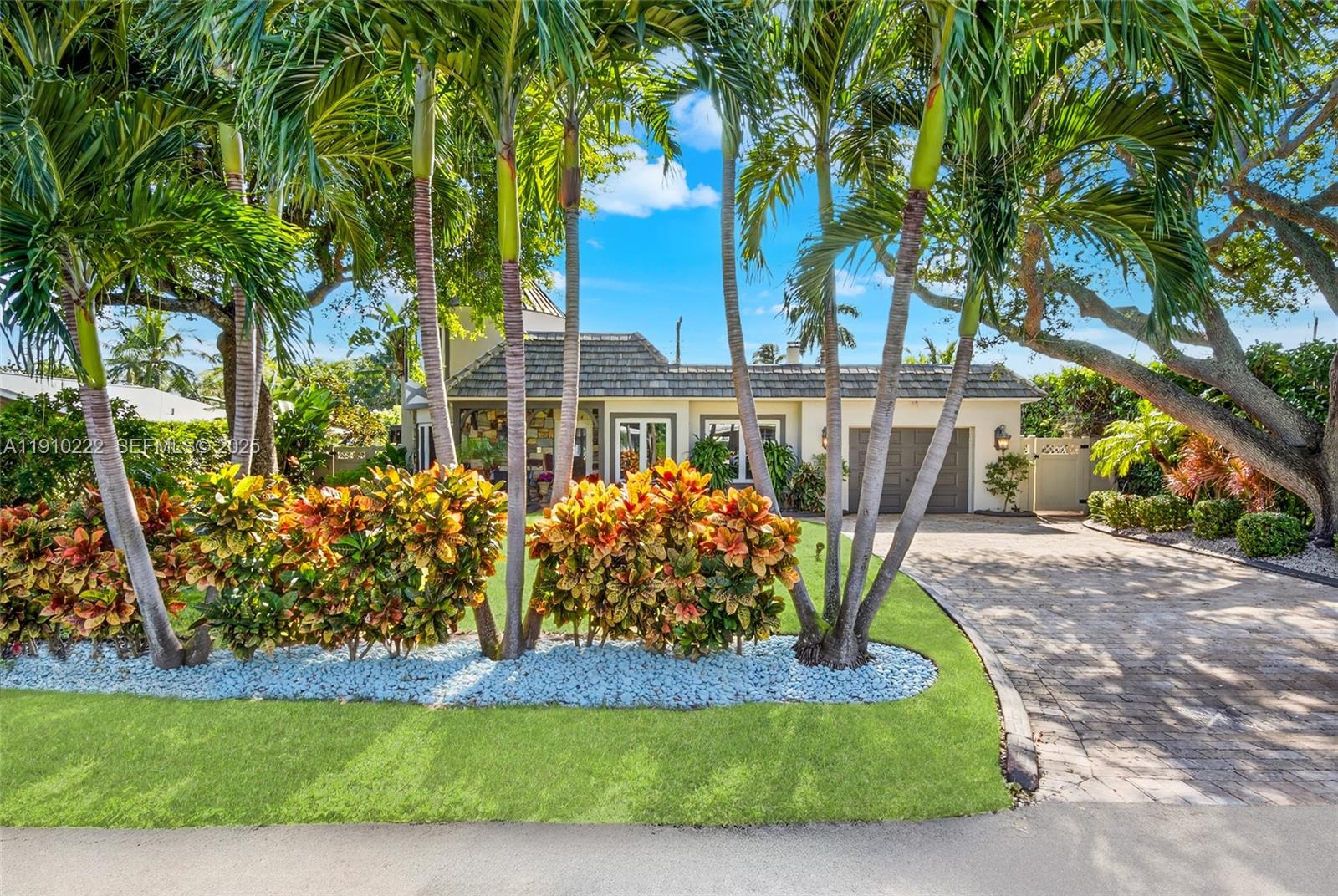 HILLSBORO SHORES SEC - Residential