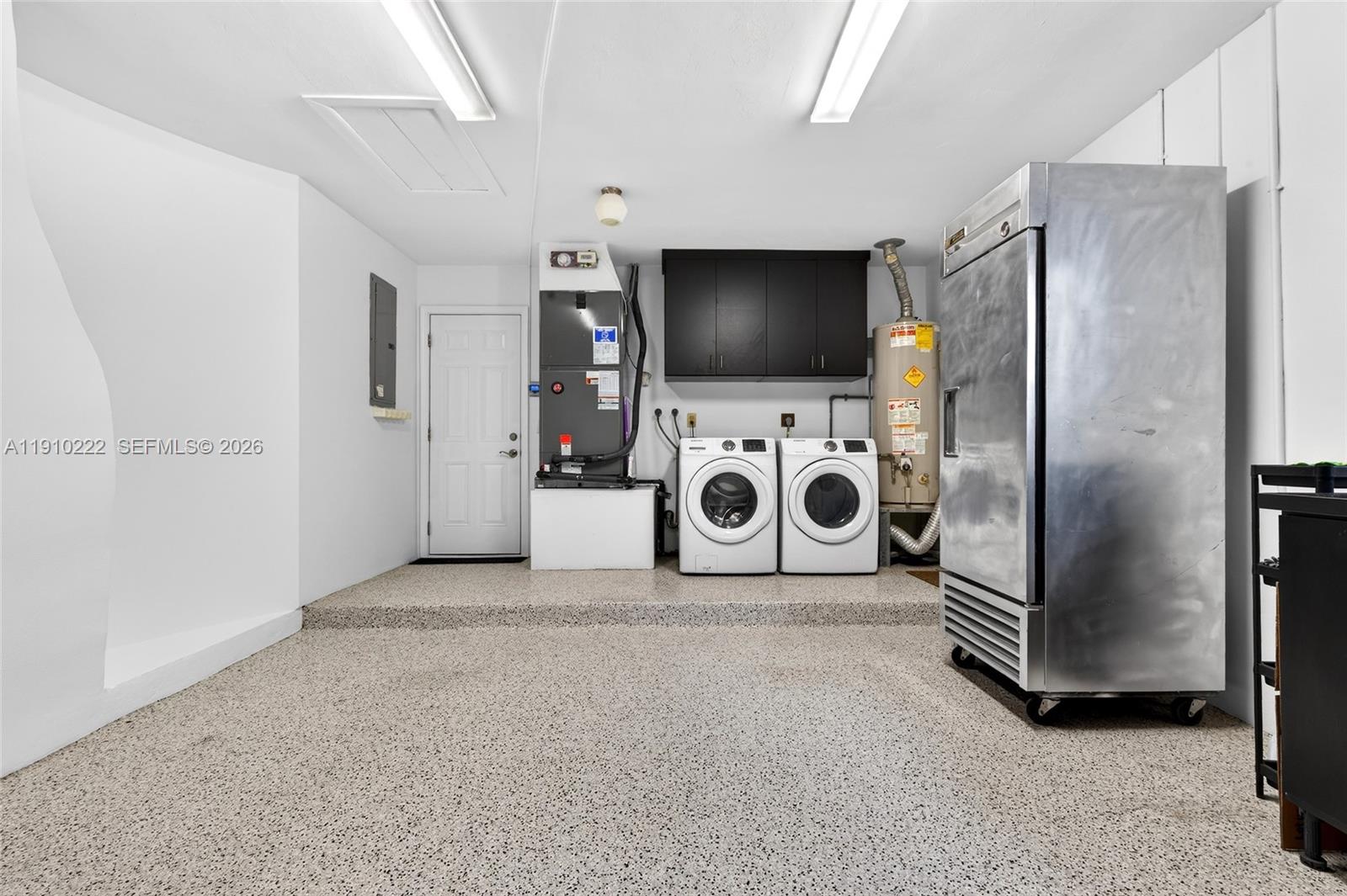 HILLSBORO SHORES SEC - Residential