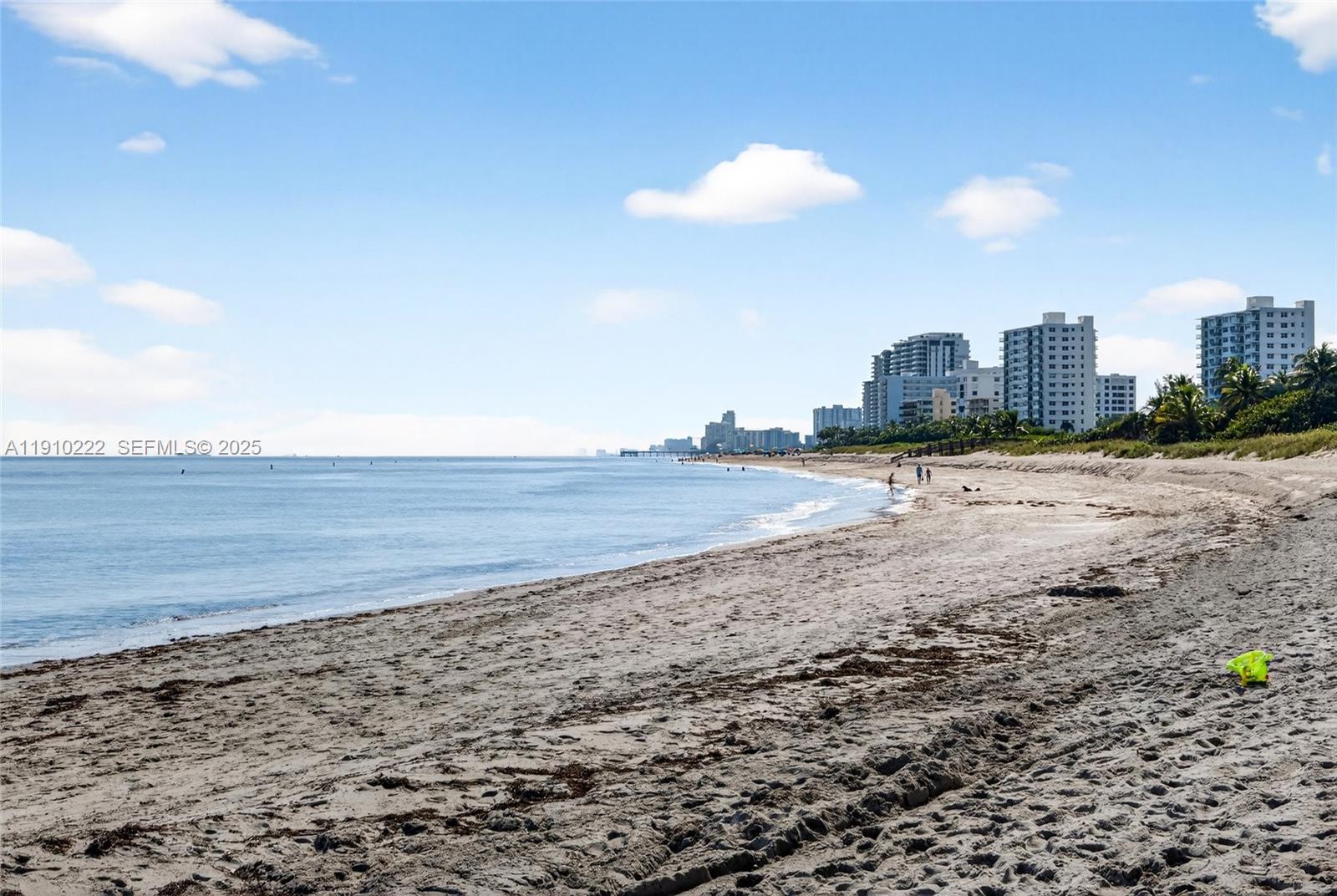 HILLSBORO SHORES SEC - Residential