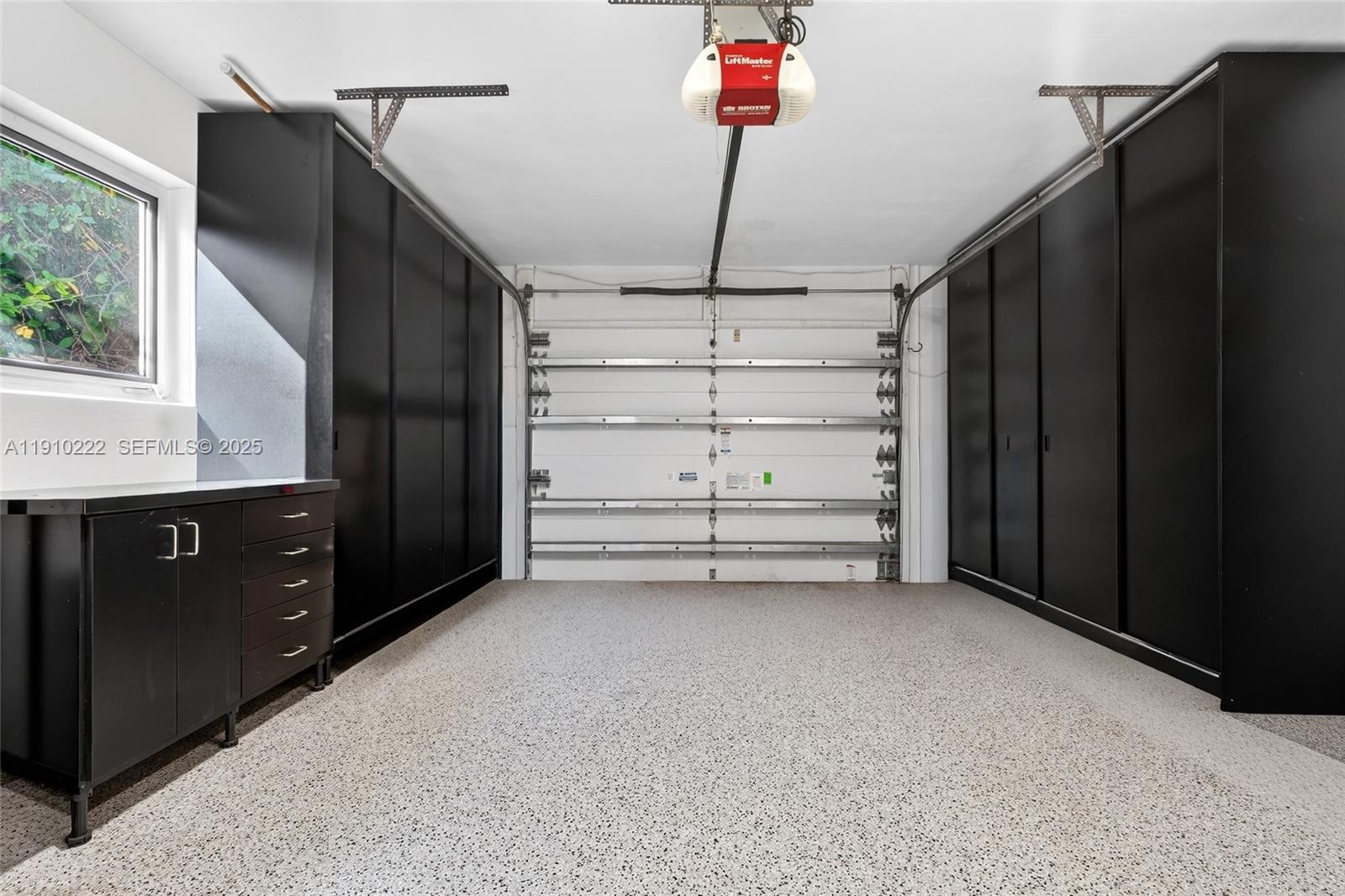 HILLSBORO SHORES SEC - Residential