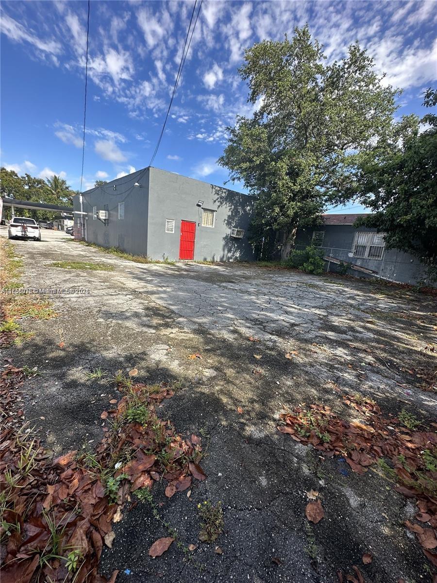 4751 NW 17th Ave